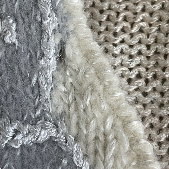 VINTAGE Women's 80's Baby Pink and Floral Sweater Size Medium - Picture 5 of 6